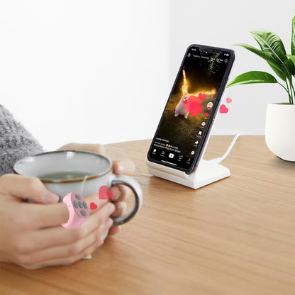 Fingertip Wireless Bluetooth Remote Control🖐️📱 - Mozmade