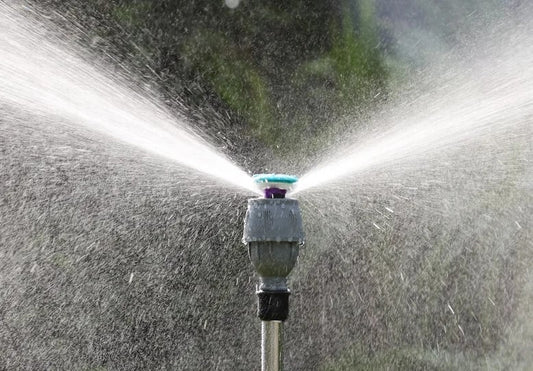 🎁Rotating Tripod Sprinkler