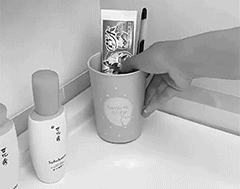 Stylish Toothbrush Holder with Cover