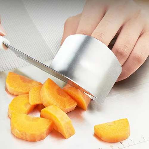 🎁 Kitchen Tool Aid Stainless Steel Finger Guard
